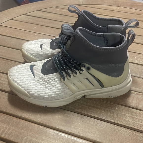 Nike Air Presto Women’s Size 8 Grey High Top - Picture 3 of 8